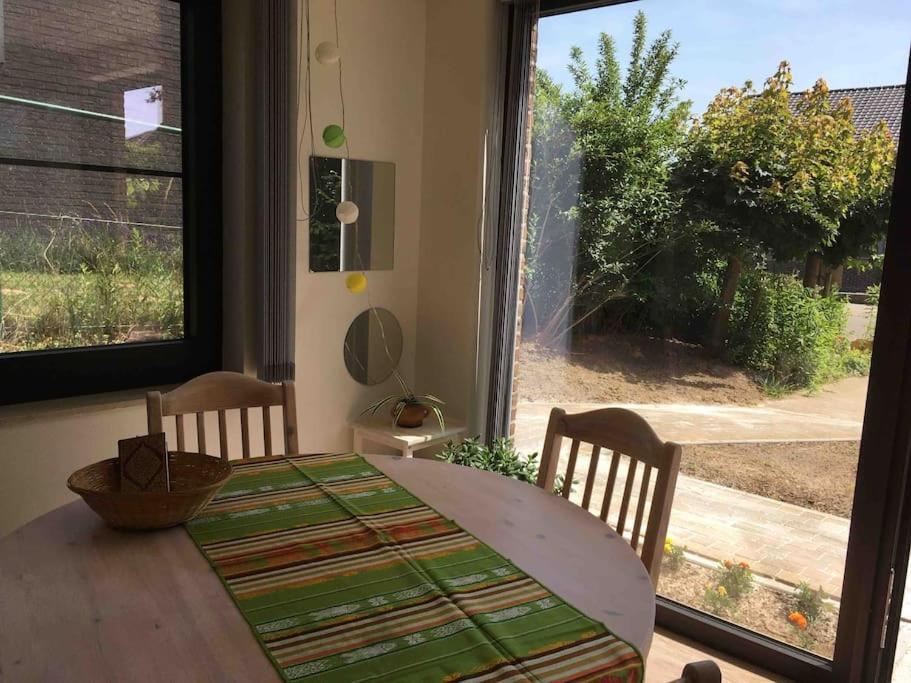 'Het T-Huisje' Volledig Ingerichte Studio Löwen Exterior foto